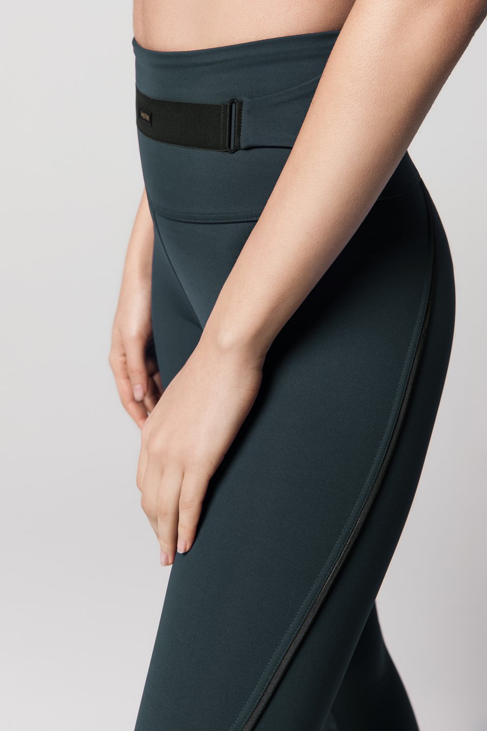 Contour Leggings