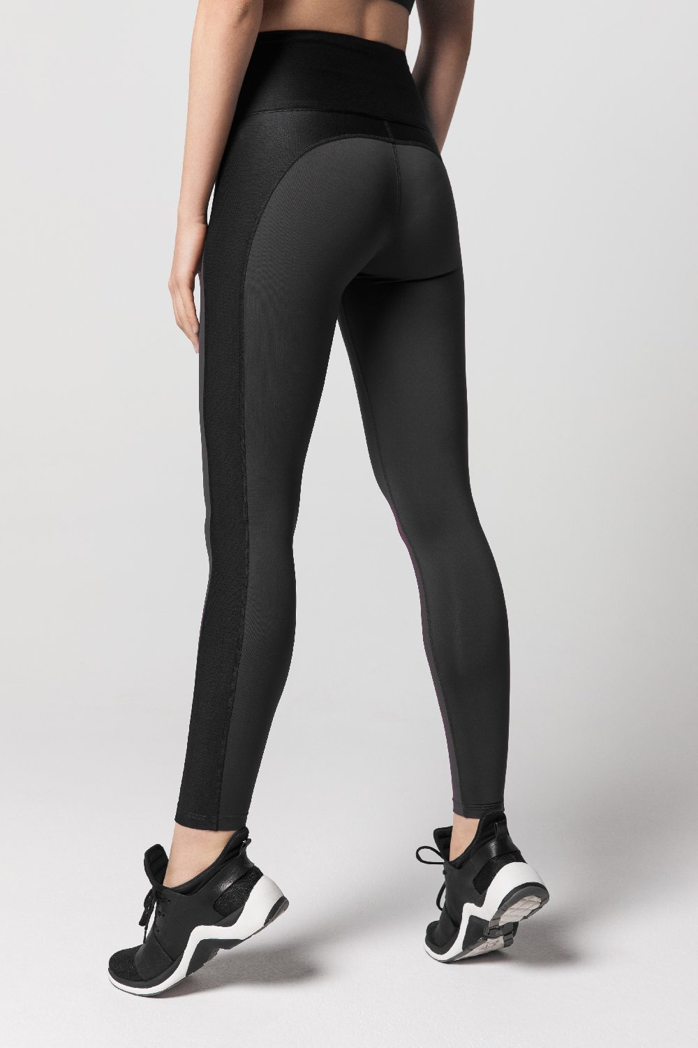 Protagonist Leggings
